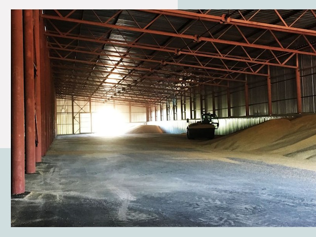 Строительство зернохранилищ в Азнакаеве