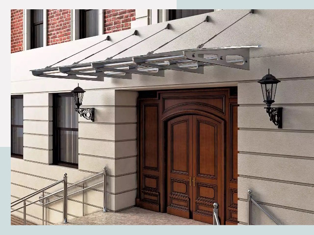 Металлические козырьки от 616 руб. в Азнакаеве