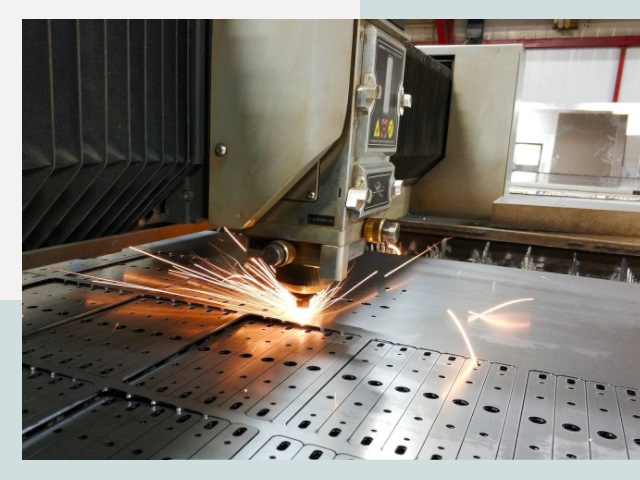 Лазерная резка металла в Азнакаеве от 616 руб.
